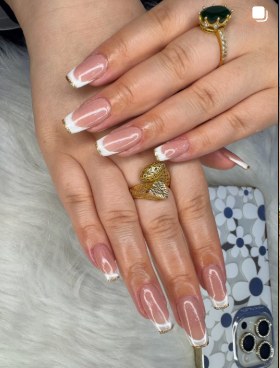 Feri Nails Instagram post
