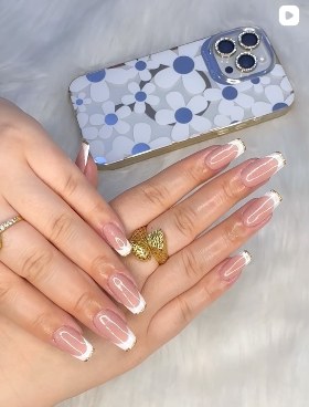 Feri Nails Instagram post