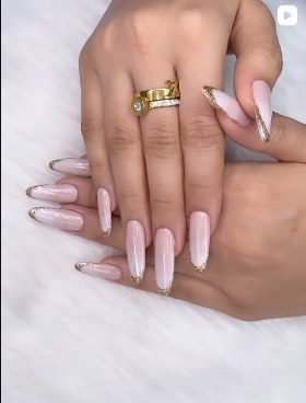 Feri Nails Instagram post